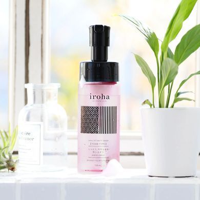 Піна для інтимного догляду Iroha Intimate Wash Foam Type Damask Rose and Geranium 150 мл SX3495 фото