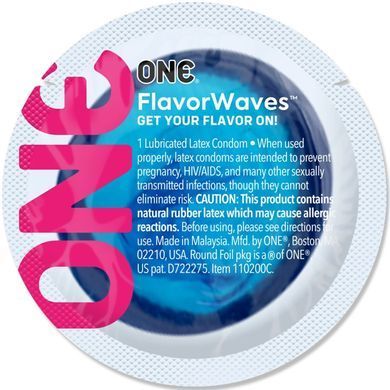 Ароматизований презерватив ONE FlavorWaves Bubblegum, 1 шт, фіолетовий, запах жувальної гумки SX0751 фото